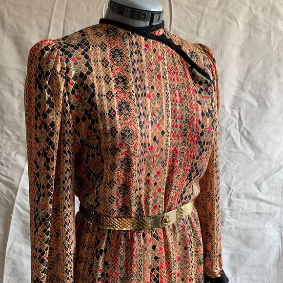 Summer | Vintage Dress, Crêpe w/ Scale Pattern, Asymmetrical | Size 9-10 - Picture 2 of 10